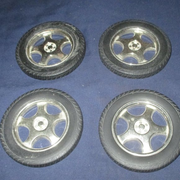 A lot of 4 Racing Tires Drink Coasters - Picture 2 of 4